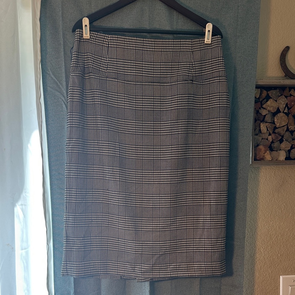 Worthington Classic Black Plaid Women's Skirt